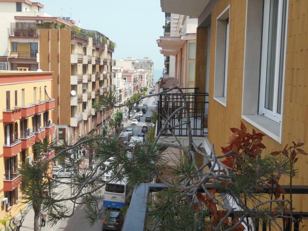 La Casa Degli Artisti Trani Exterior foto