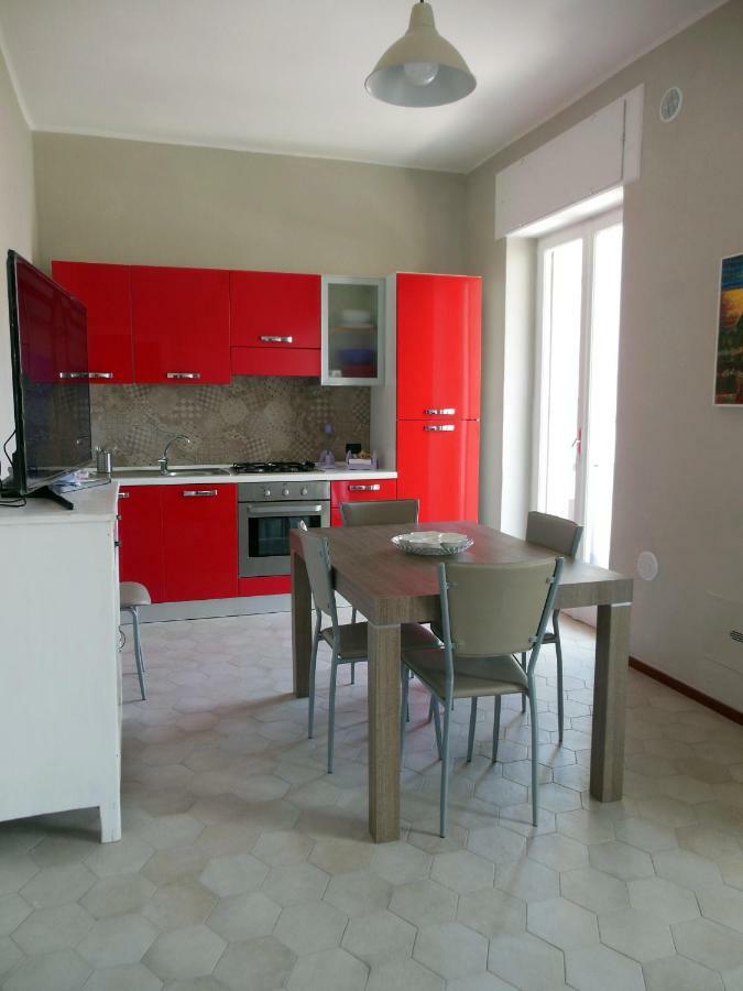 La Casa Degli Artisti Trani Exterior foto